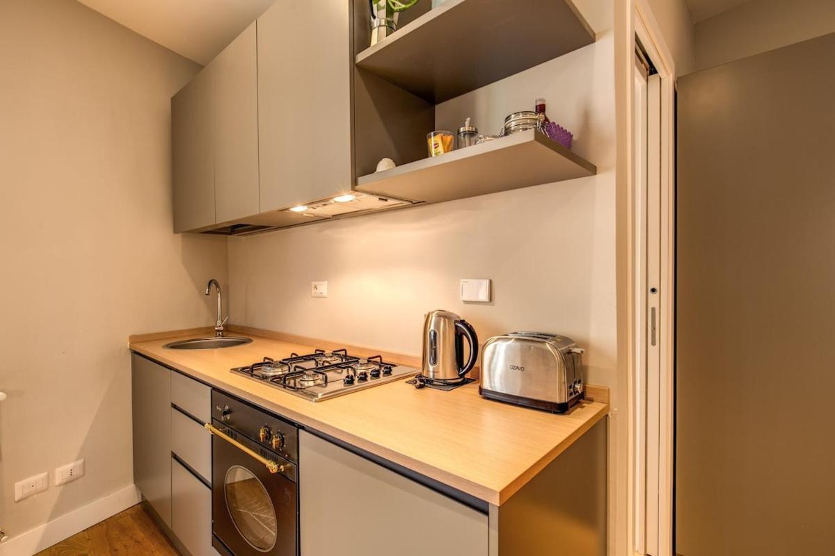 Campo Di Fiori 2 Bedroom Int 4 *