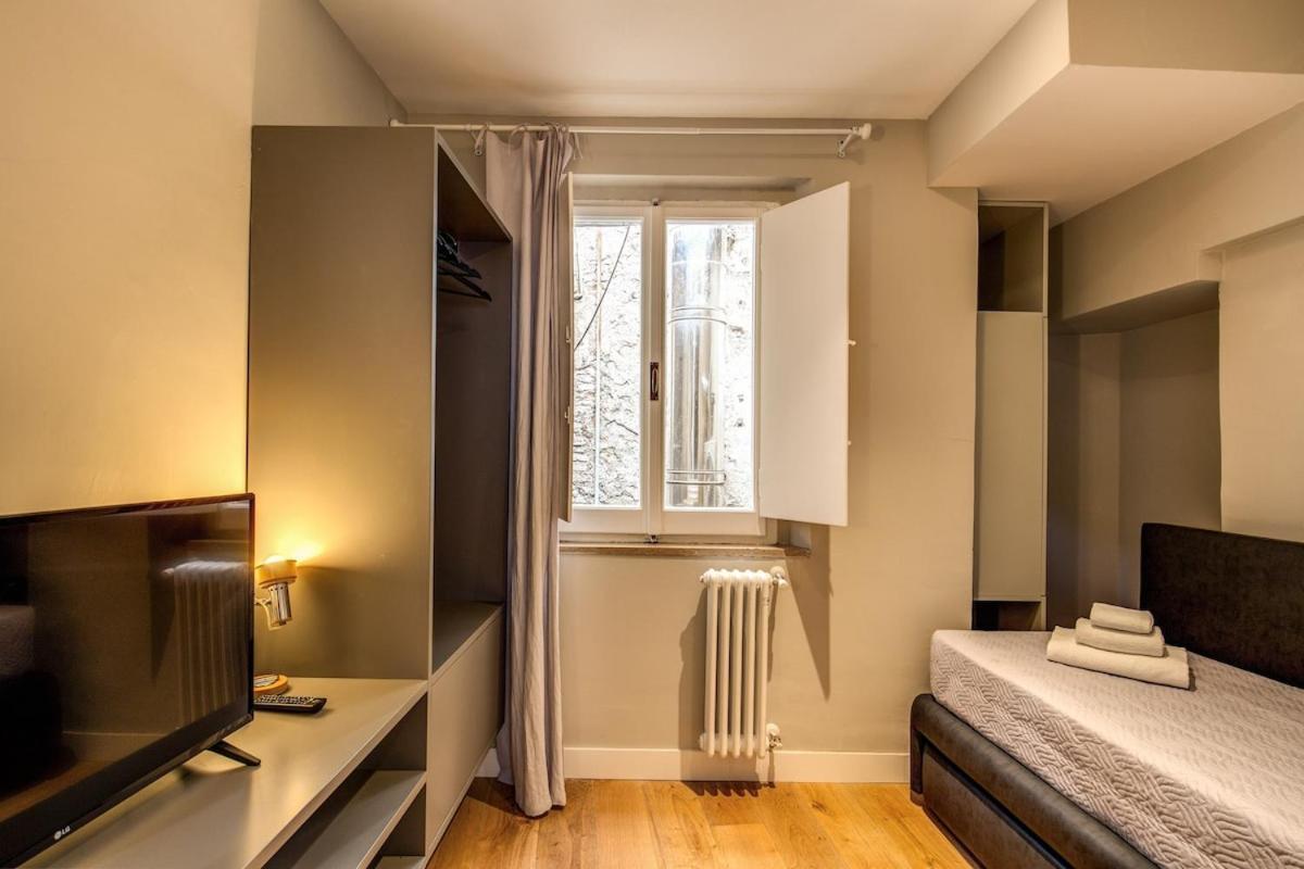 Apartment Campo Di Fiori 2 Bedroom Int 4 Rom