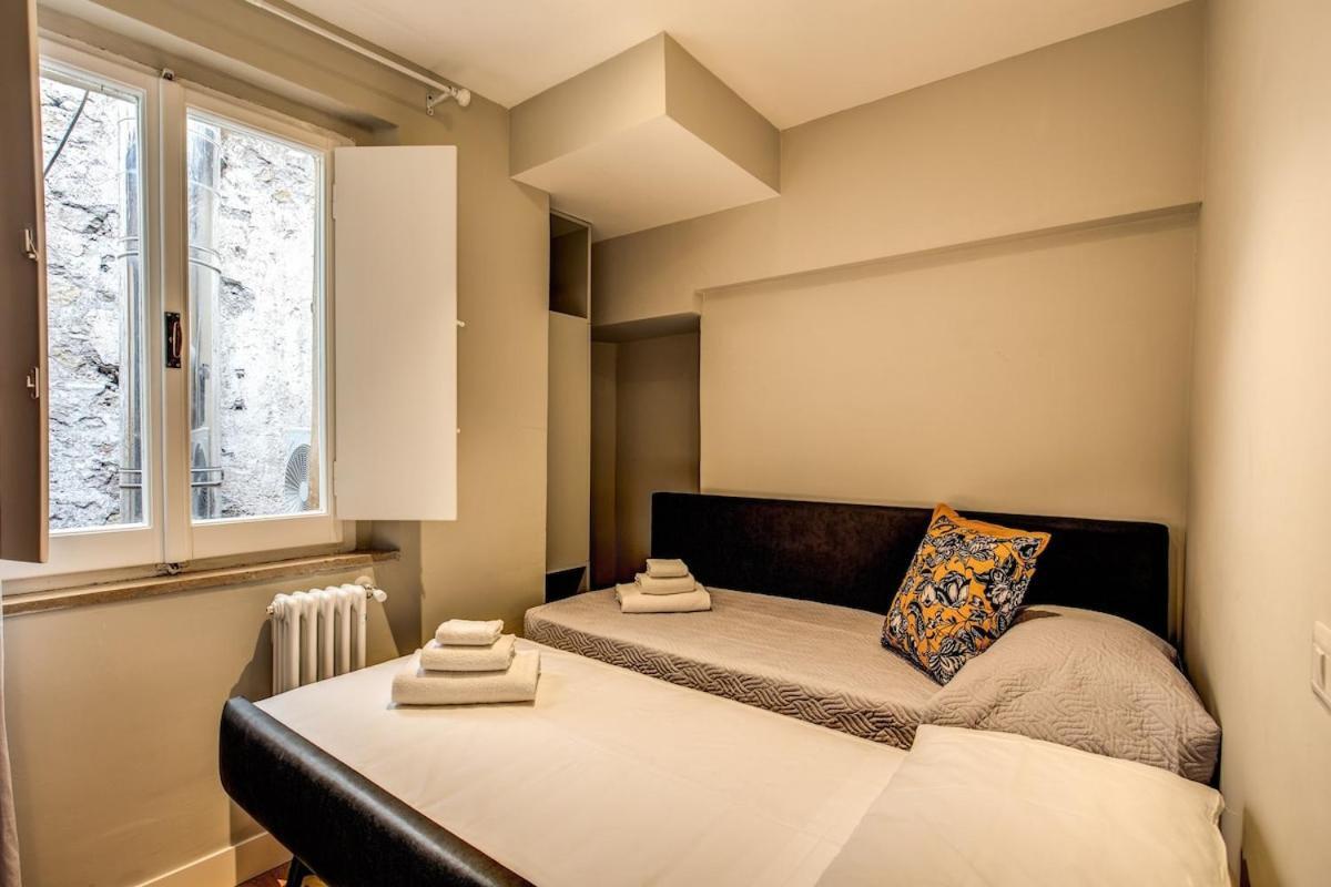 Apartment Campo Di Fiori 2 Bedroom Int 4 Rom